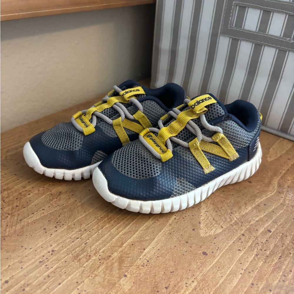 New Balance Kids' 9 Sneakers